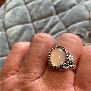 Silver and Pink Leaf Design Ring